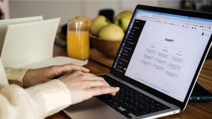 美國(guó)讀大學(xué)論文被指控用AI寫的該怎么辦